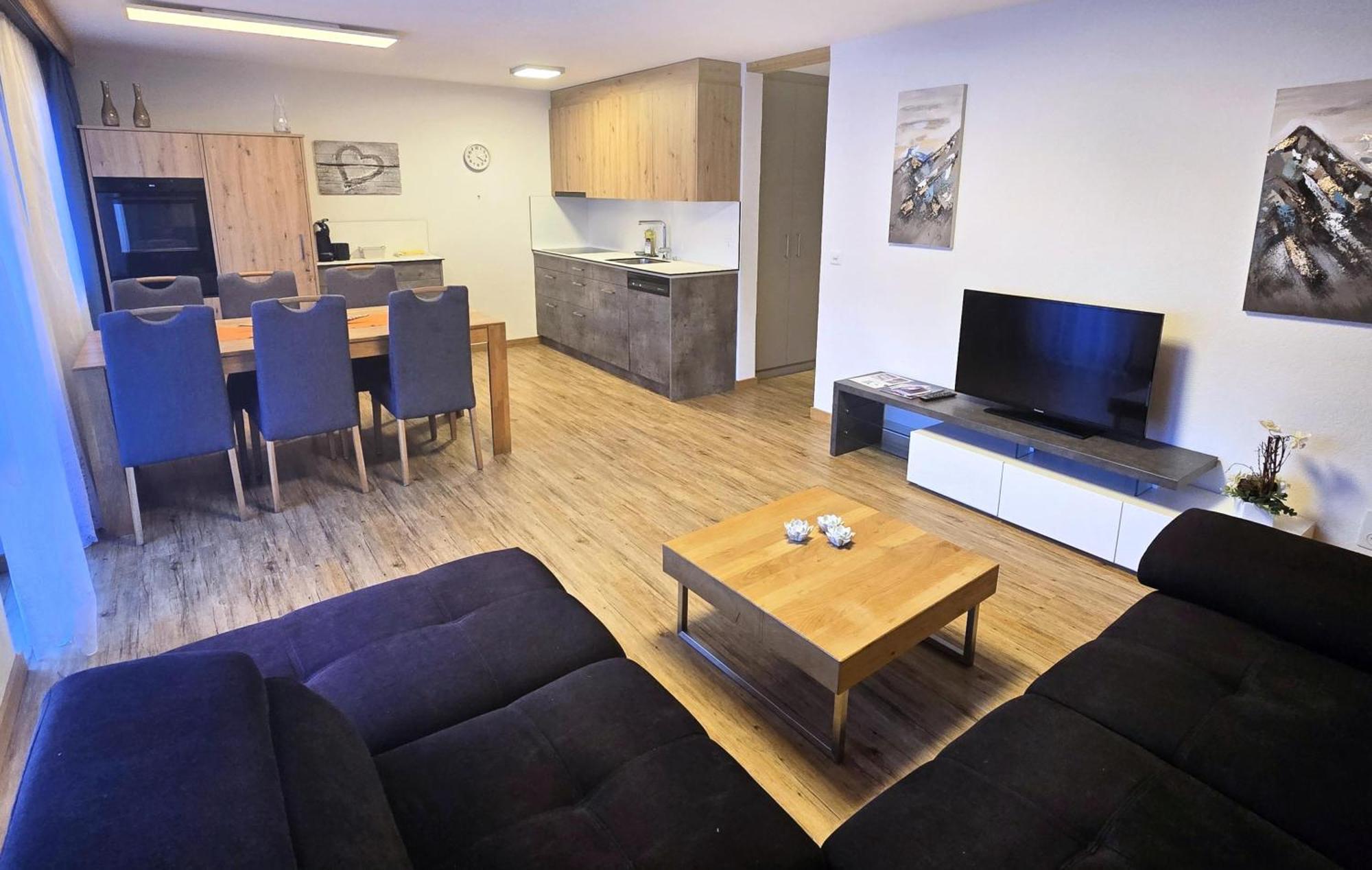 Ferienhaus Adonis Saas-Grund Bilik gambar