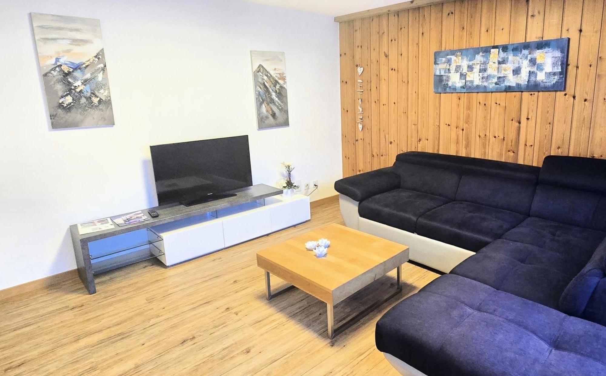 Ferienhaus Adonis Saas-Grund Bilik gambar